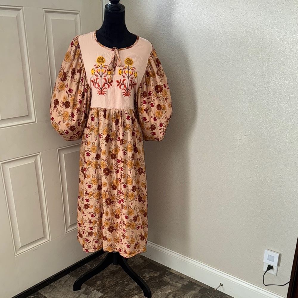 Floral Embroidered Midi Dress in Cream and Brown